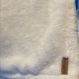 Koolaburra UGG Ivory Faux Fur Table Runner- A stunner for your table!